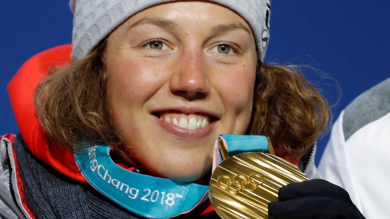 Bad weather hits efforts to rescue `seriously injured` double Olympic champion Laura Dahlmeier