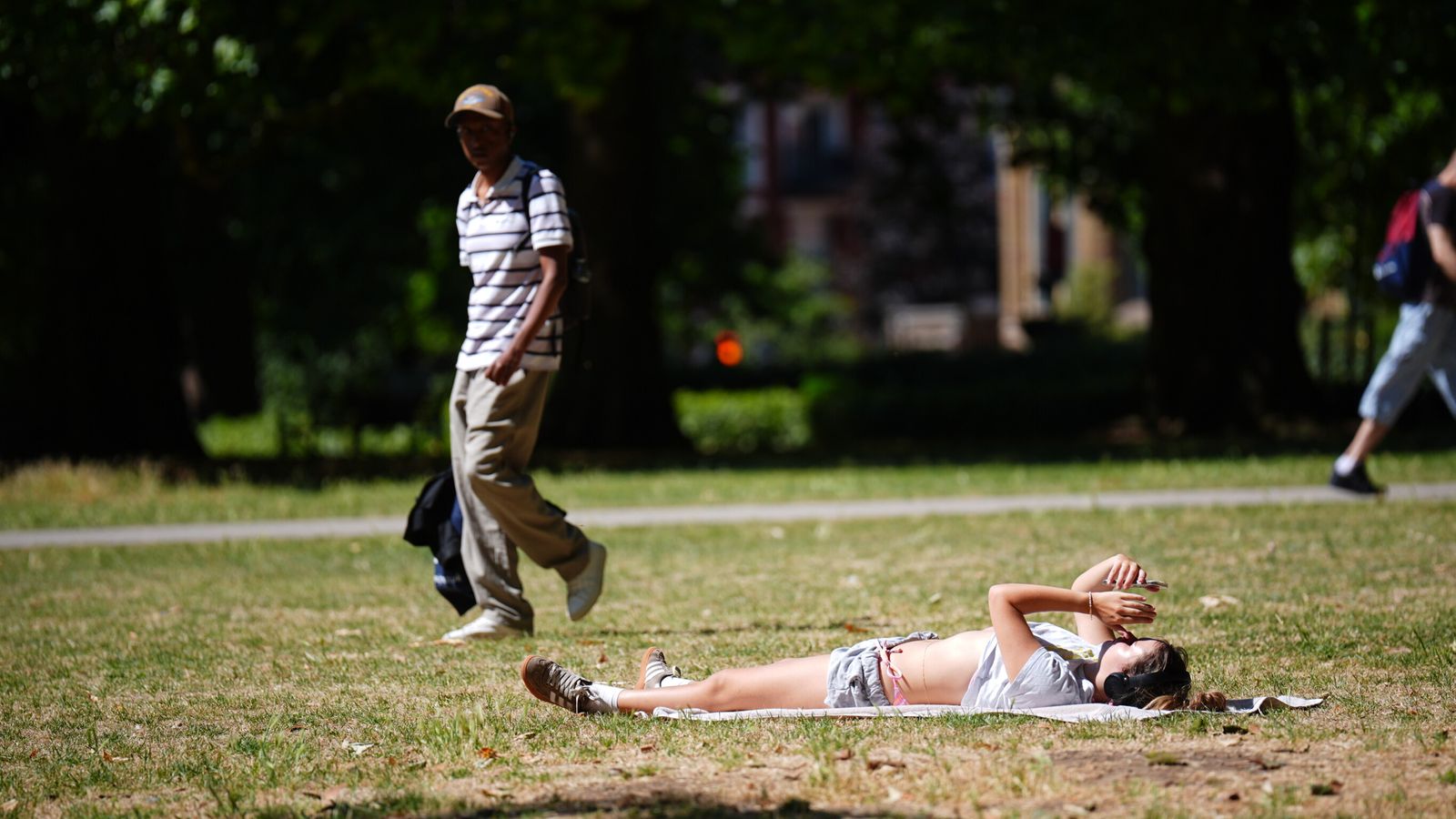 Scotland, Wales and Northern Ireland record hottest days of the year as UK-wide heatwave peaks