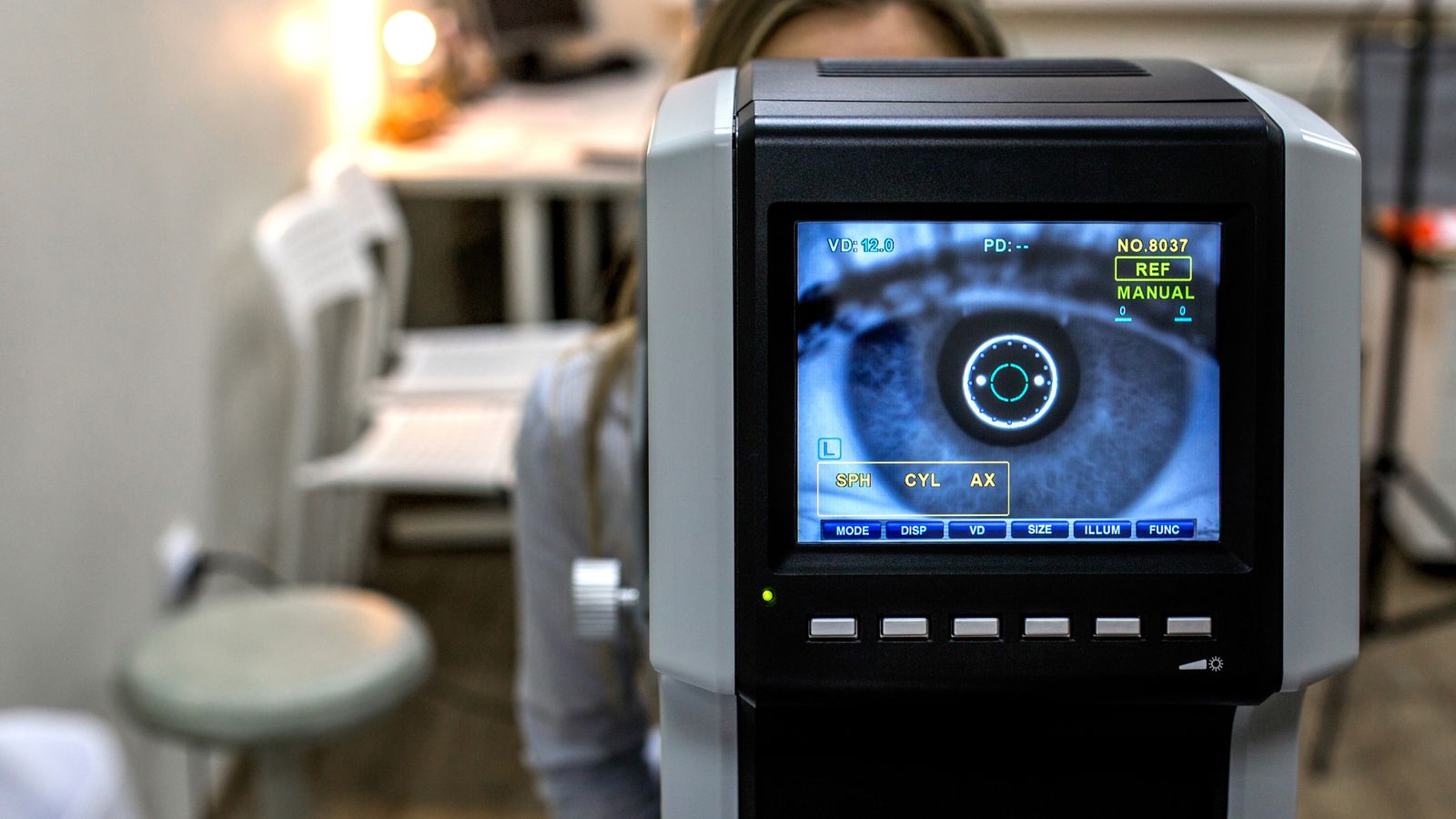 Routine eye scan ‘could predict 10-year heart attack and stroke risk’ University of Dundee study suggests