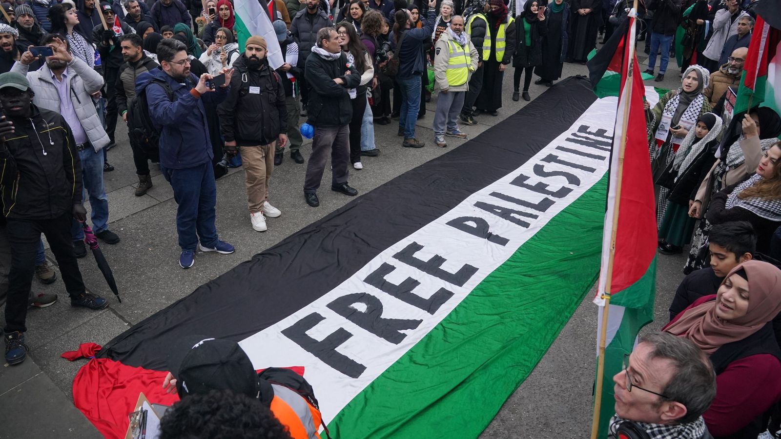 Dozens of MPs call for UK government to recognise Palestine as state