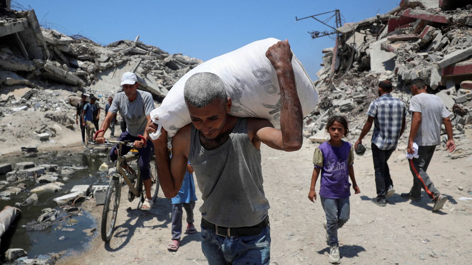 Israel-Hamas war: ‘Vast amounts of aid needed to stave off catastrophic health crisis in Gaza,’ UN warns