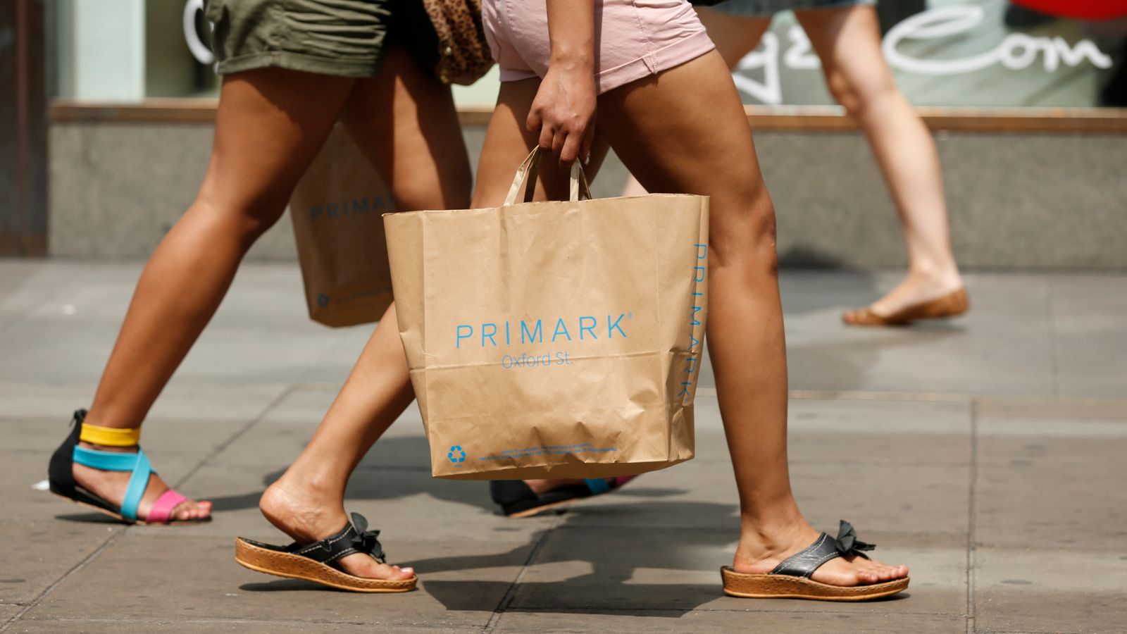 Good economic news as sunny weather boosted retail sales