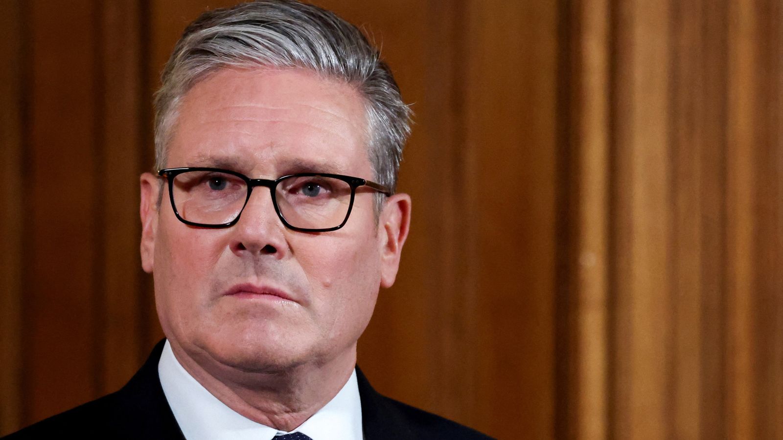Labour sinks to lowest approval rating of this parliament 