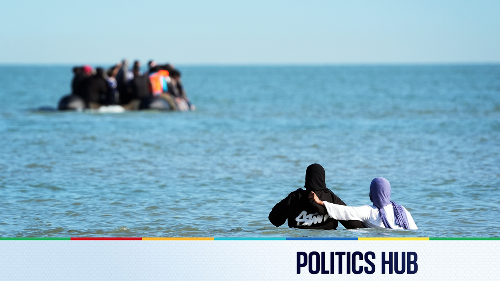 Starmer, Macron Agree New Deterrent Needed for Channel Migrant Boats