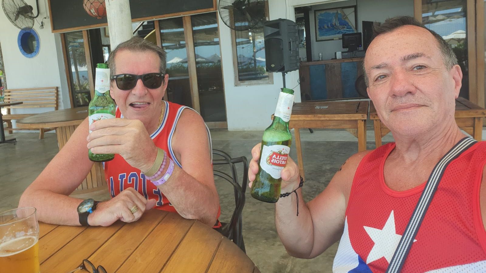 жертвите на комарите са 62 годишният Алберт Алфонсо и неговият граждански