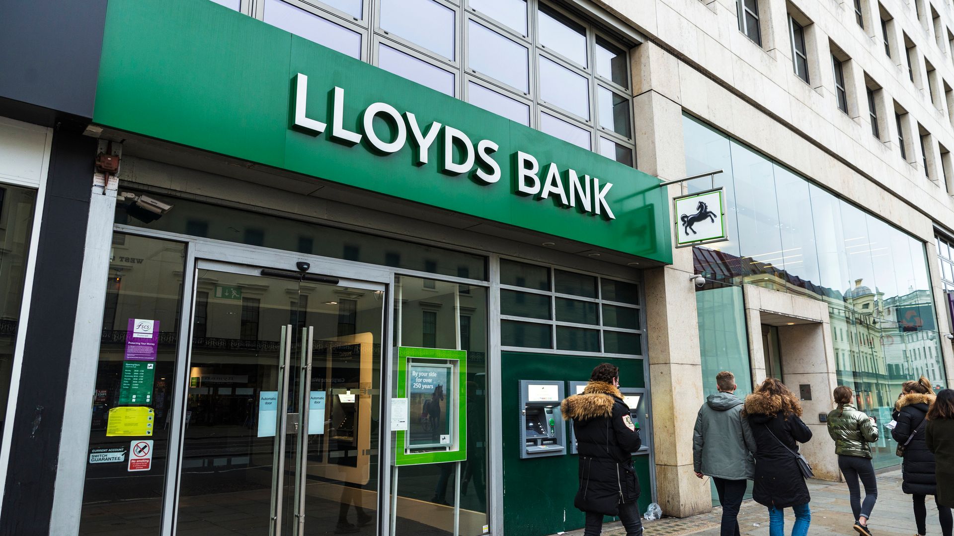 Curve investors embroiled in row over &#163;120m Lloyds sale proceeds