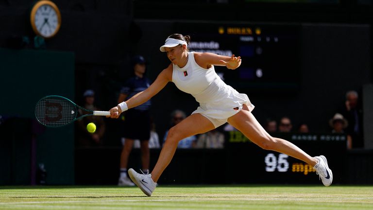 Tenis - Wimbledon -12 Temmuz 2025 ABD'den Amanda Anisimova Final sırasında eylemde. Pic Reuters 