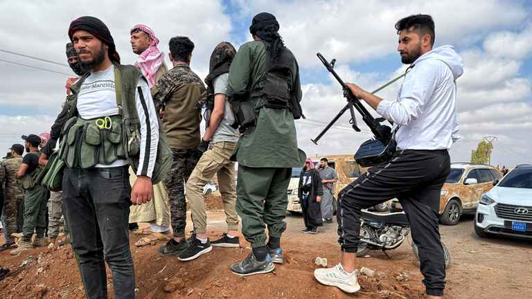 Arab fighters blocked from going forward