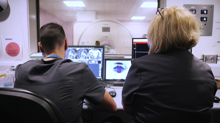 MRI-technici bij het UK Biobank-project