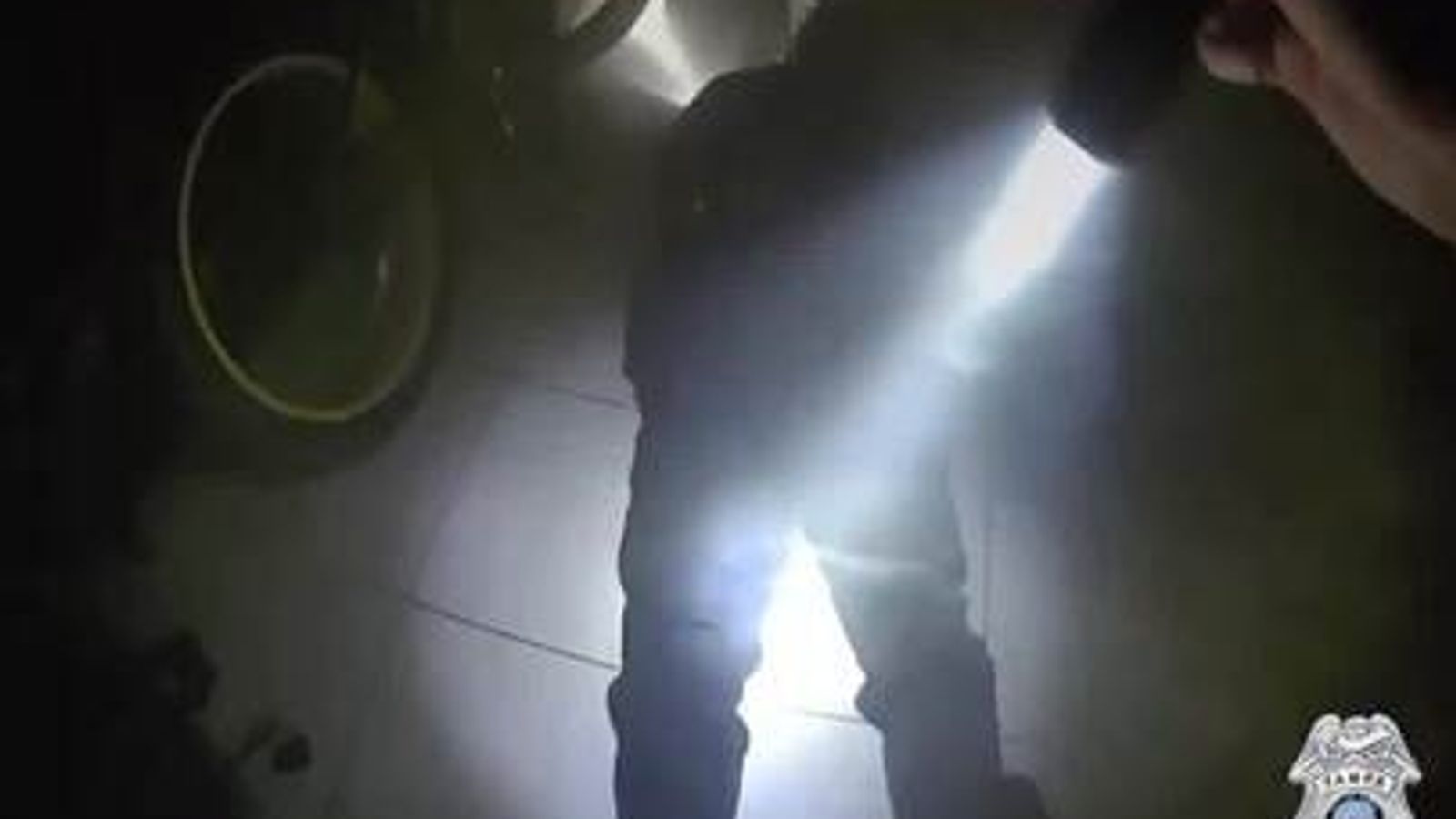 Florida police officers save man from burning building | US News | Sky News