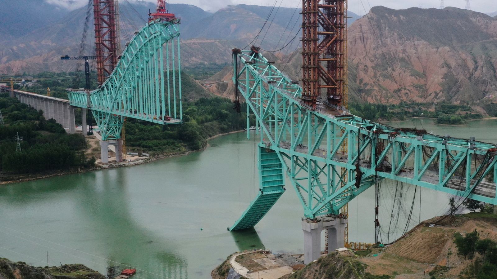 Multiple workers dead after ‘tensioning operation’ causes bridge in China to collapse