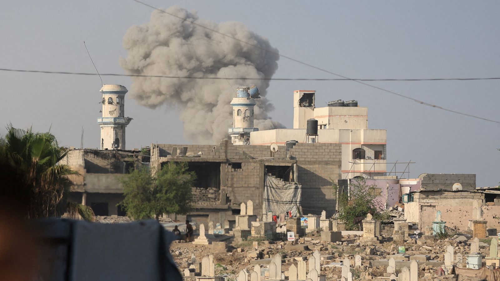 Israel declares Gaza City a 'combat zone' and suspends humanitarian aid pauses