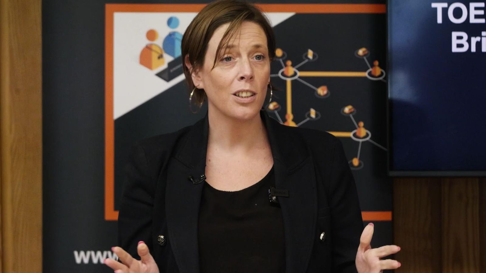 Jess Phillips condemns 'idiot' councils that don't believe they have grooming gang problem