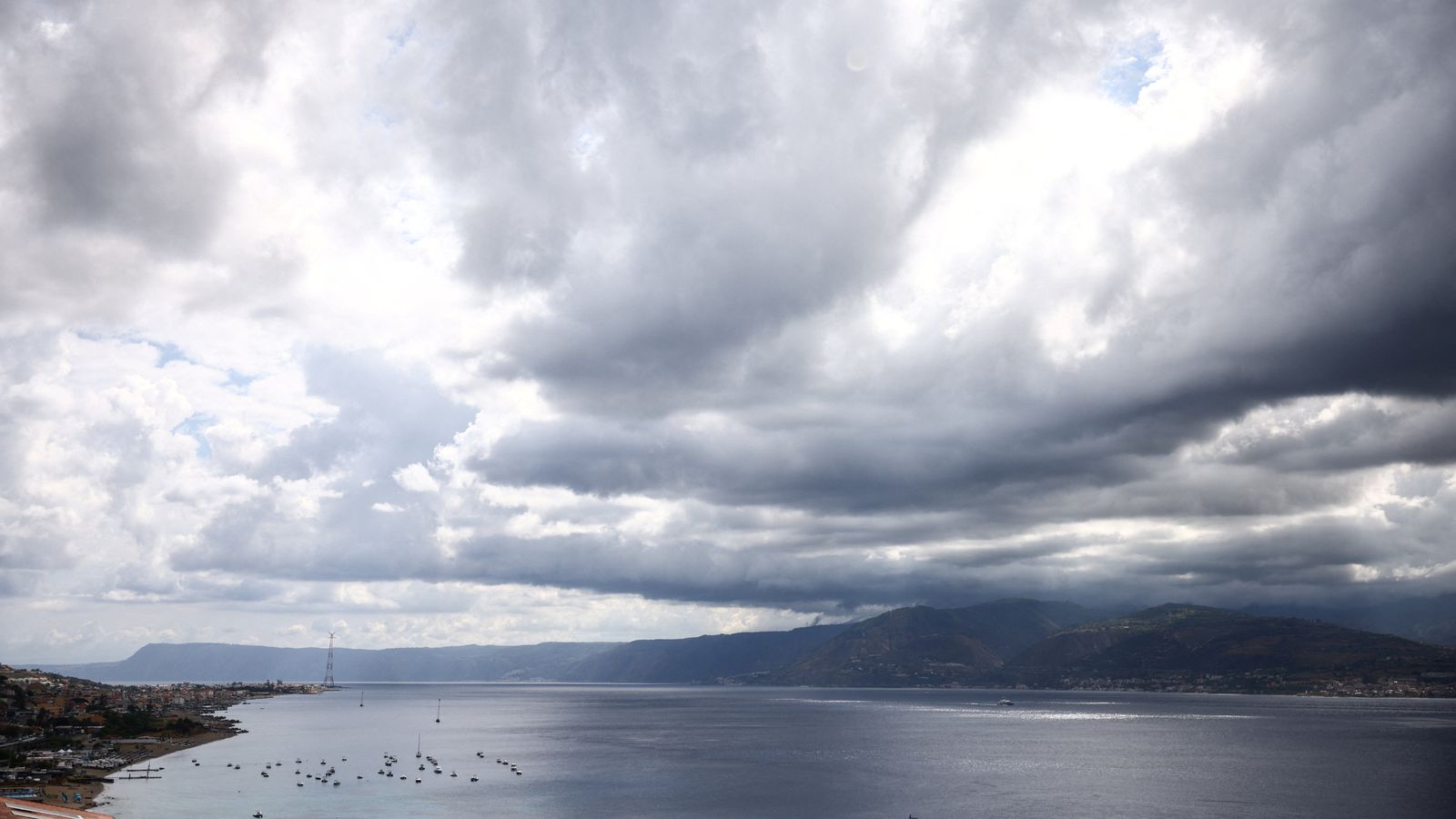 Italy approves ‘world’s longest suspension bridge’