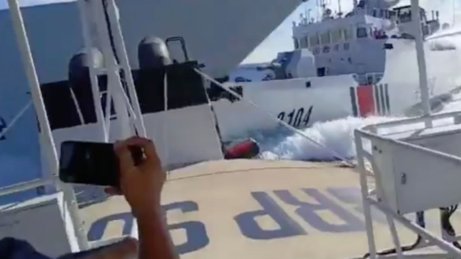 The Philippines condemns ‘dangerous manoeuvres ‘ as Chinese vessels collide in Scarborough Shoal