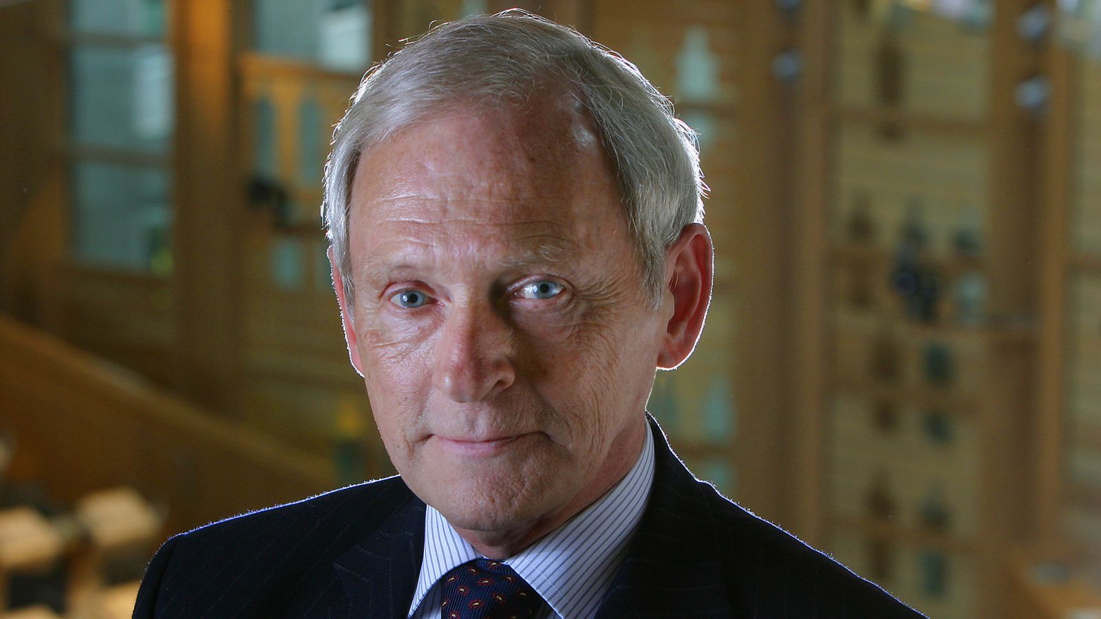 Former Scottish parliament presiding officer Sir George Reid dies aged 86