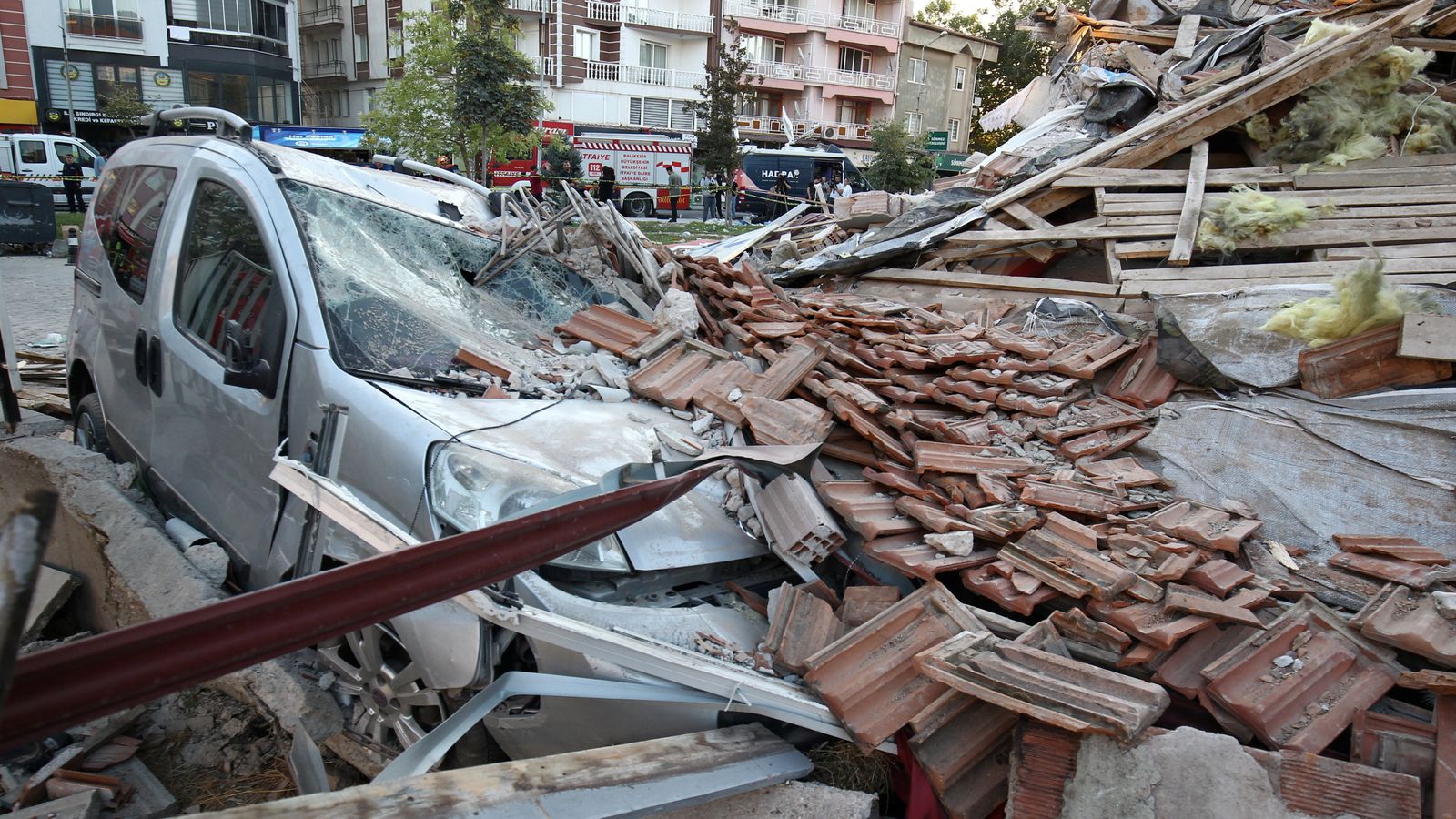 One dead and dozens injured after 6.1-magnitude earthquake hits northwest Turkey