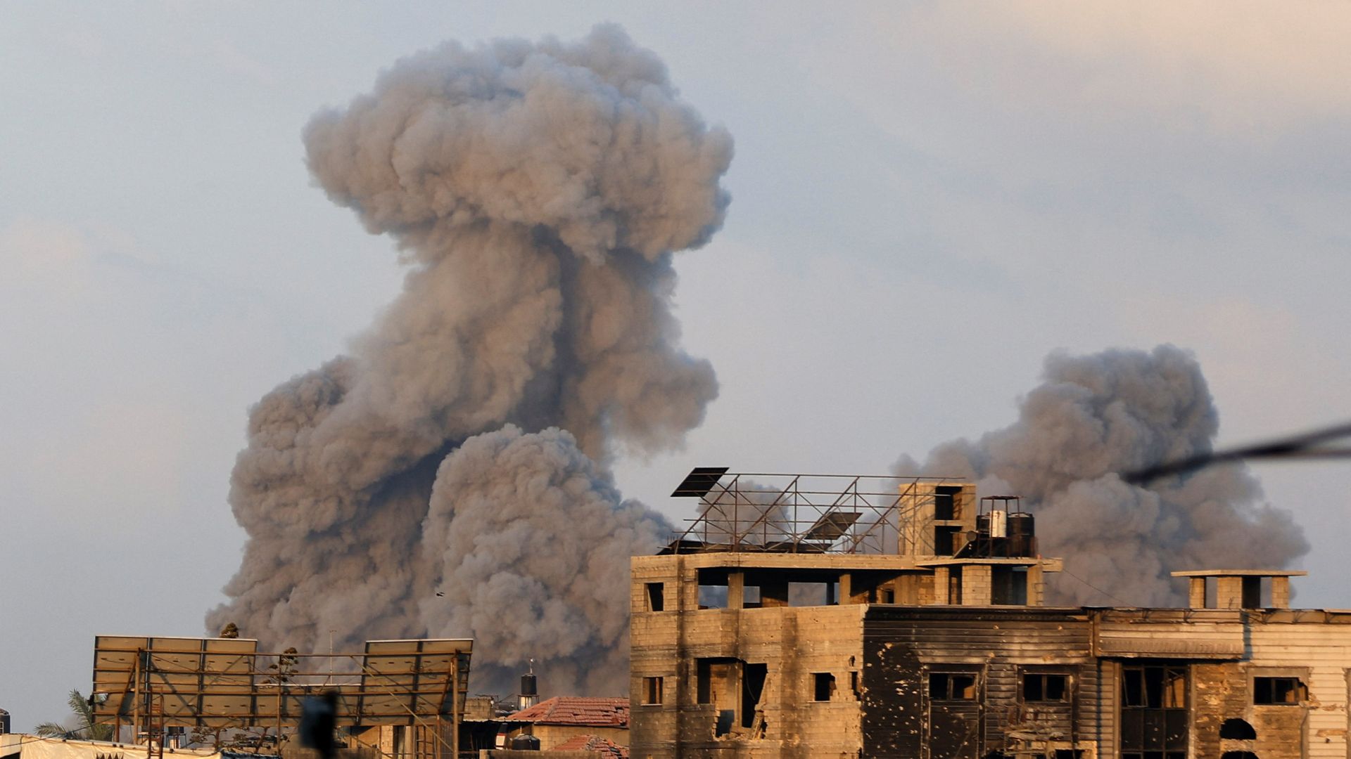 Israel to start talks on ending war in Gaza - but Netanyahu sets red line