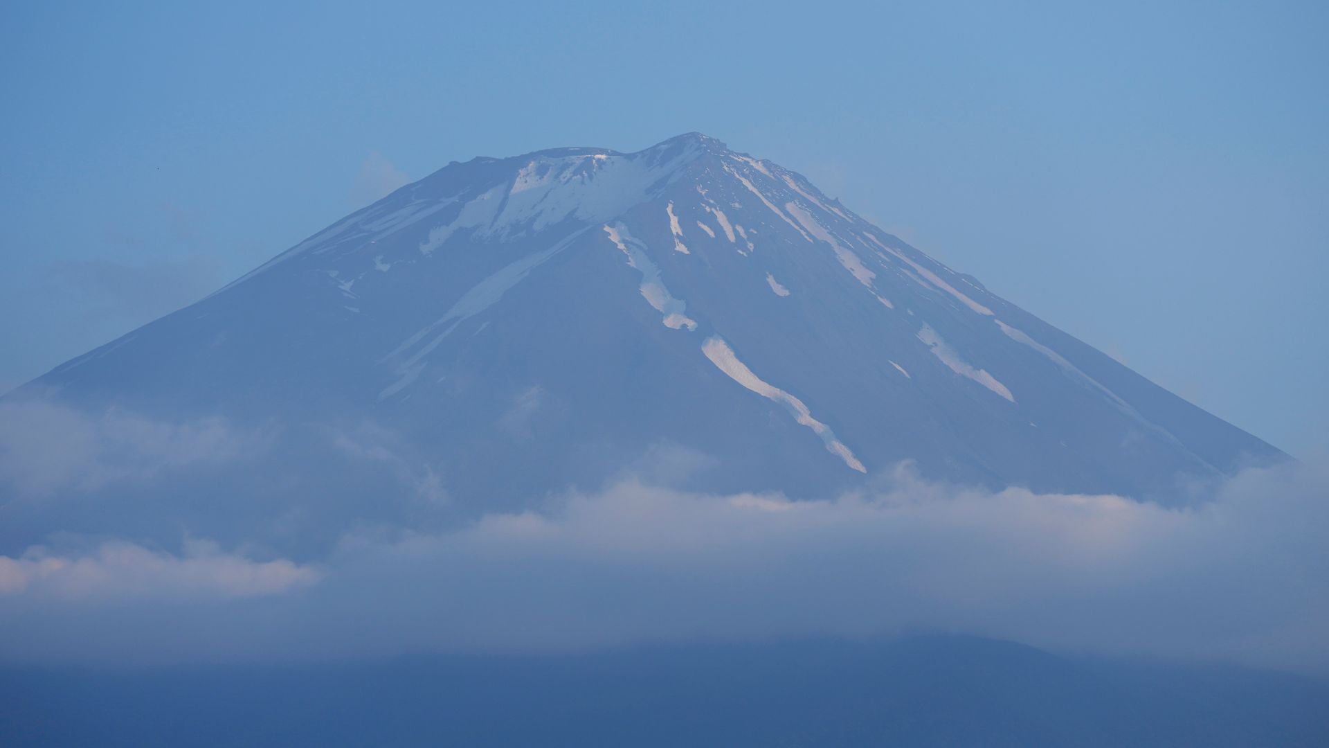 Japan releases AI-generated video showing simulation of Mount Fuji violently erupting