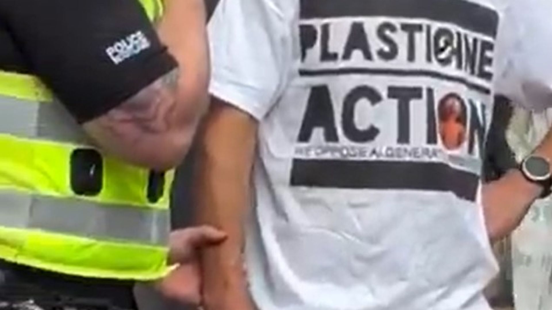 No arrests at rally after man in 'Plasticine Action' T-shirt spoken to by police
