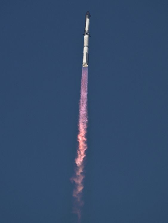 Reuters