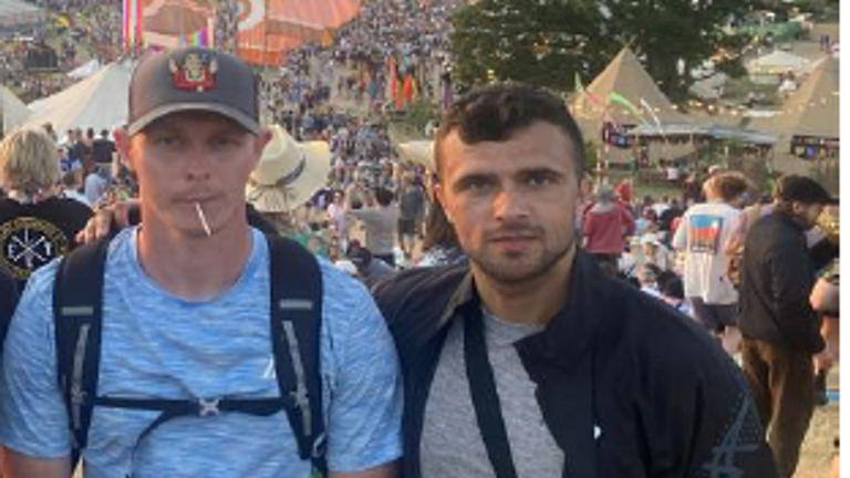 Anthony Cleary, sol ve Elias Morgan