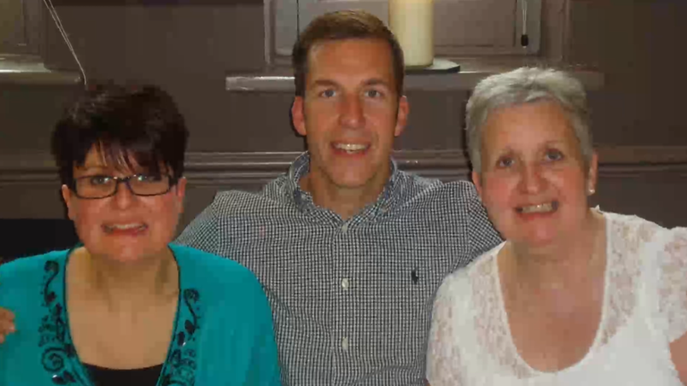 Natalie and Neil with their mother Maureen