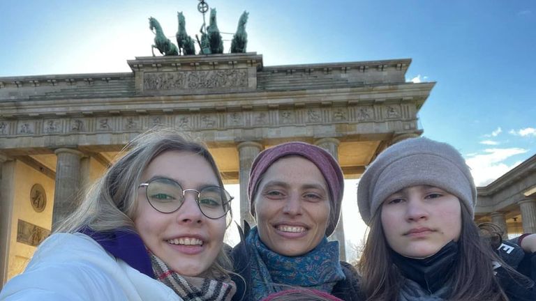 Olena Kroshka (centre) with friends after arriving in Berlin in 2022 from Ukraine