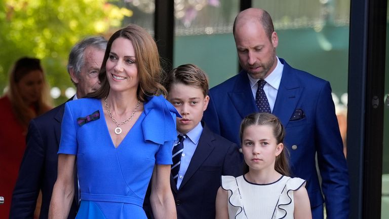 Galler Prensi ve Prensesi Prens George (Merkez) ve Prenses Charlotte ile Wimbledon'a geliyor. Pic: PA