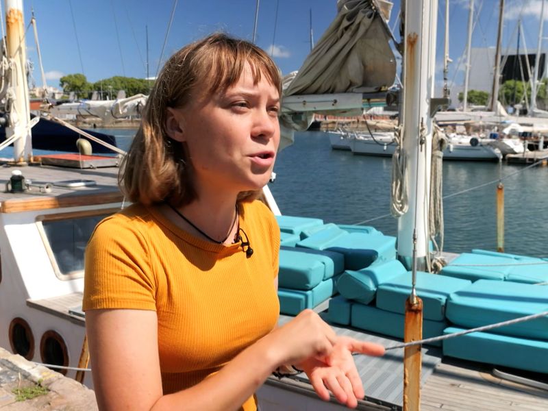 Greta Thunberg nói rằng việc muốn "tự do cho tất cả mọi người" trước chuyến đi thứ hai của đoàn tàu tới Gaza không phải là hành động bài Do Thái | Tin tức thế giới | Sky News