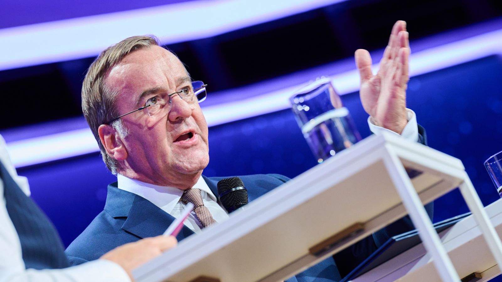 Russian satellites shadowing our own, warns German defence minister