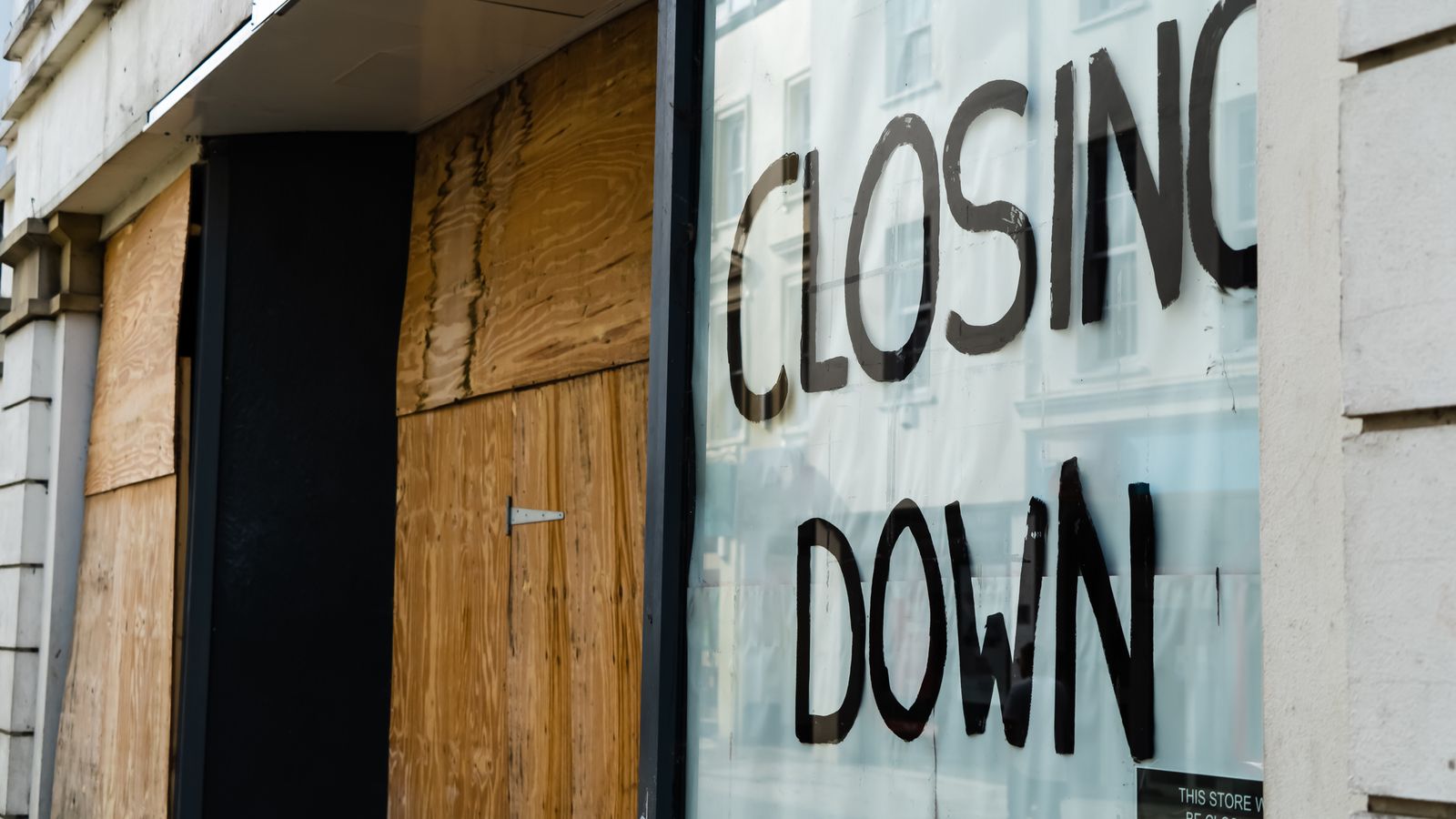 Save the high street: Starmer's plan to block fake barbers, betting and vape shops