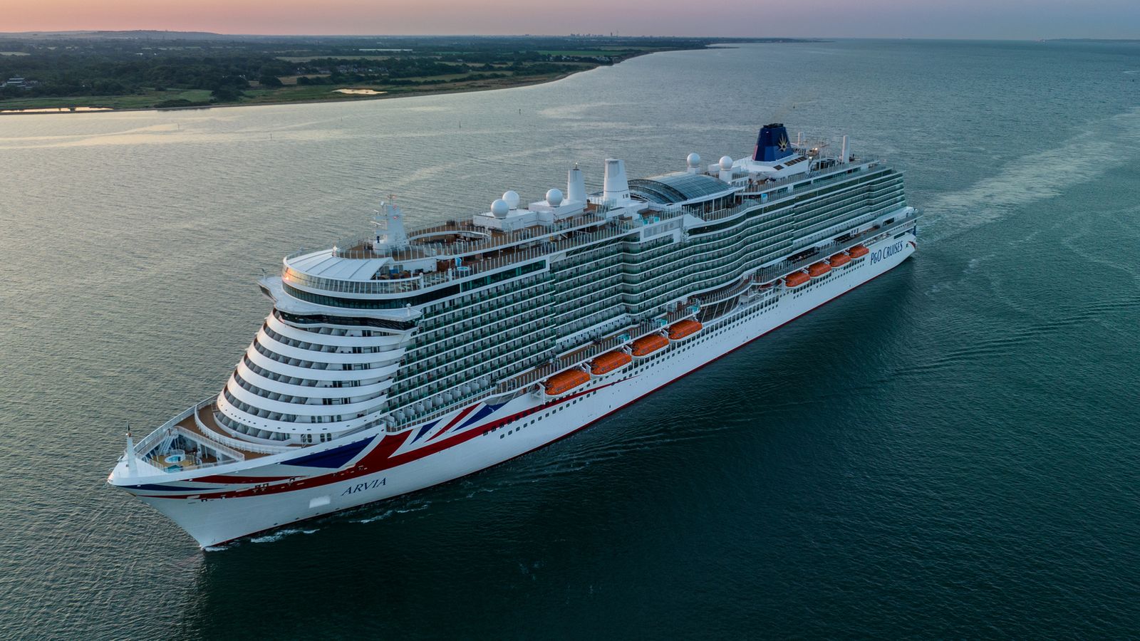 Money Problem: 'P&O Cruises promised my parents onboard credit - but took it away after booking'