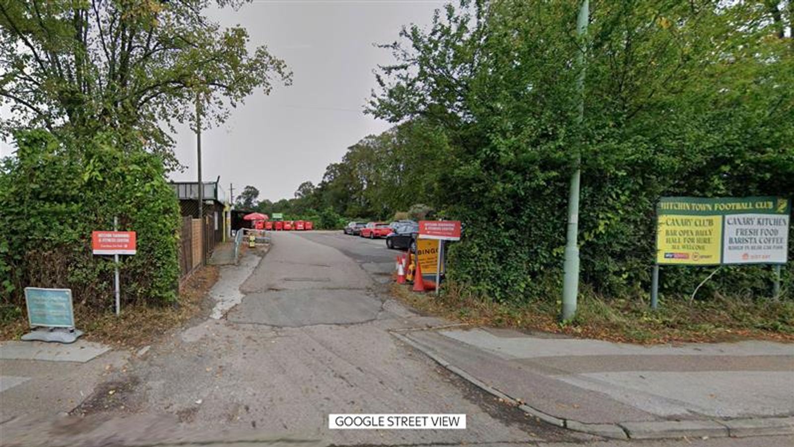 Two men die outside Hitchin Town FC unloading glass panels from lorry