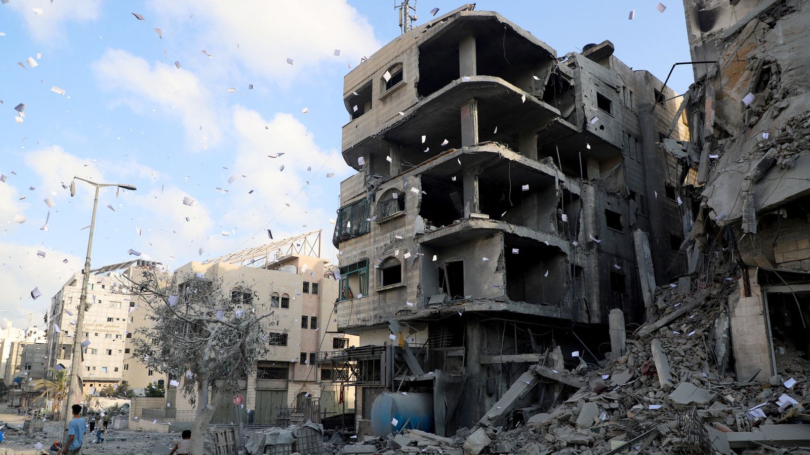 Praise and fury for Trump's Gaza peace deal - but Hamas's first reaction is telling