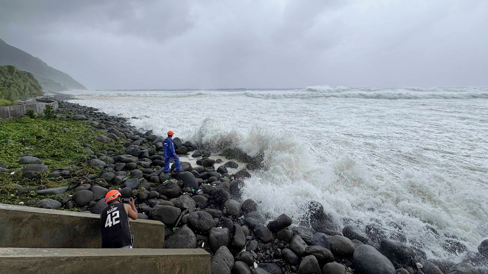 China to evacuate 400,000 after 'super' typhoon hits Philippines and Taiwan