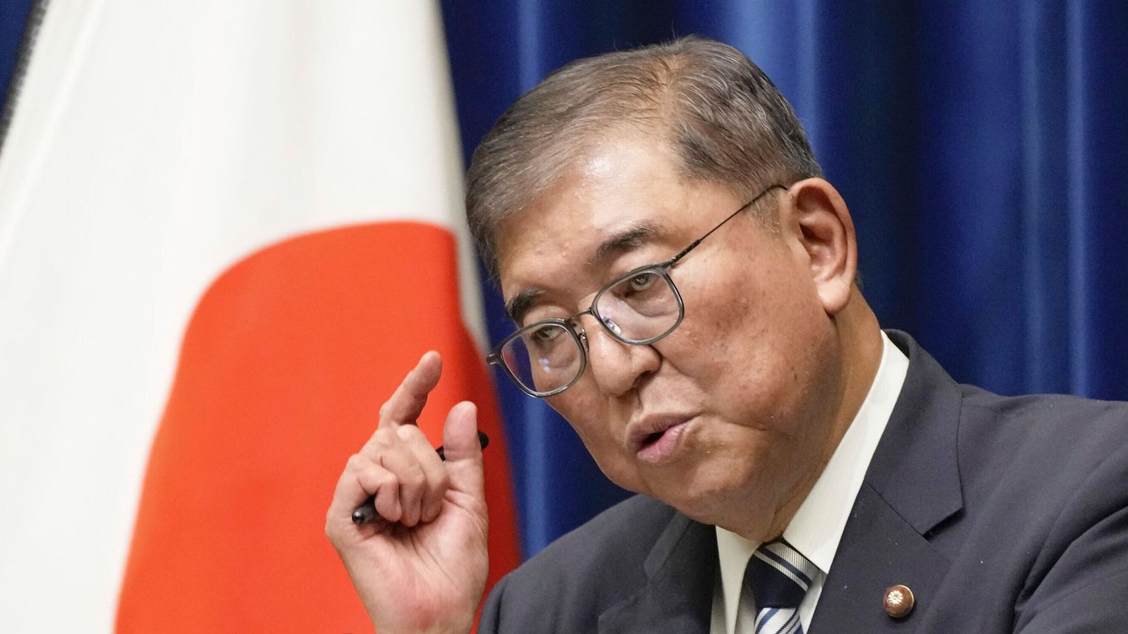 Japan's prime minister Shigeru Ishiba resigns