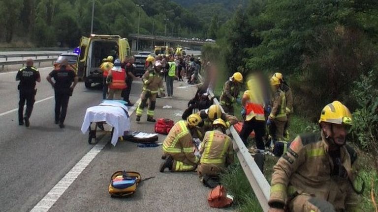 Fire crews closed the C-32 while dealing with the injured. Pic: Catalonia fire department/@bomberscat/x