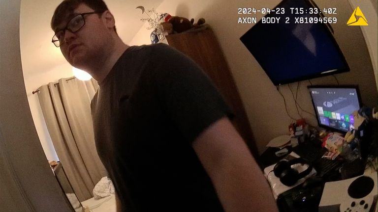 Moment 'dangerous sexual child predator' arrested in Wigan