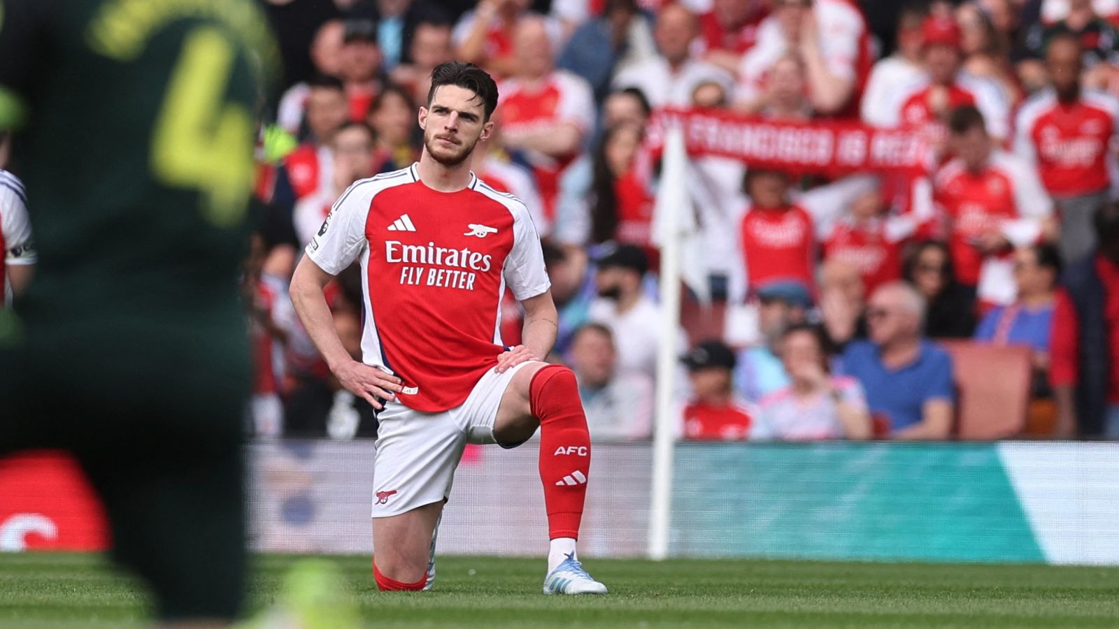 Premier League players to take knee for first time this season