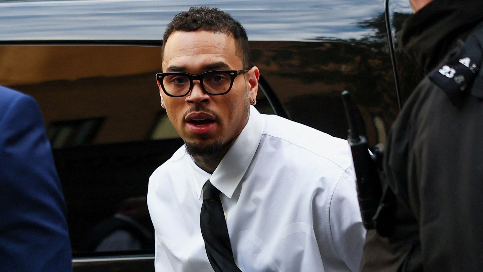 Chris Brown Can Return To Us After Bail Conditions Changed - Beritaja Chris Brown Can Return To Us After Bail Conditions Changed - Beritaja