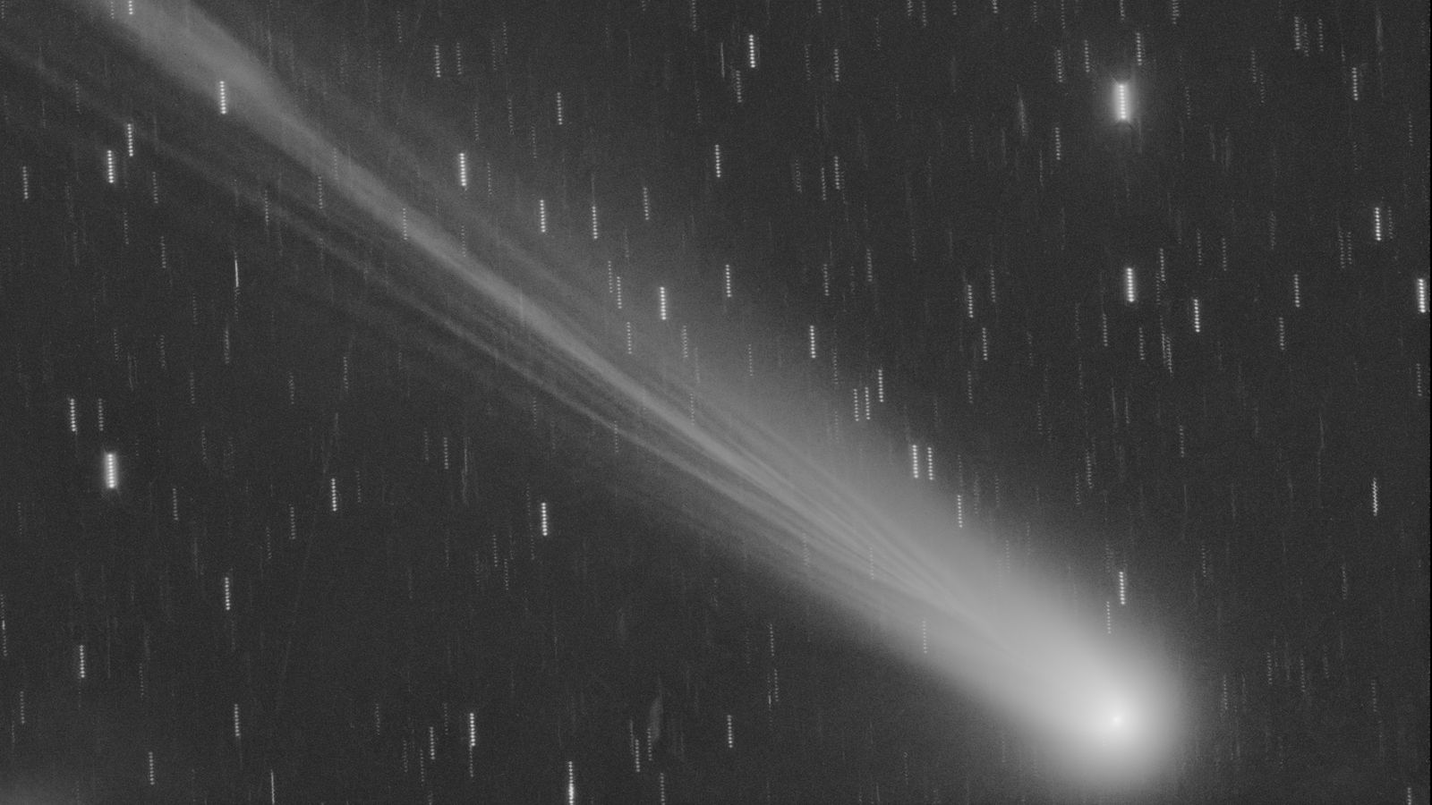 Comet Lemmon visible in UK after closest approach to Earth in 1,300 years