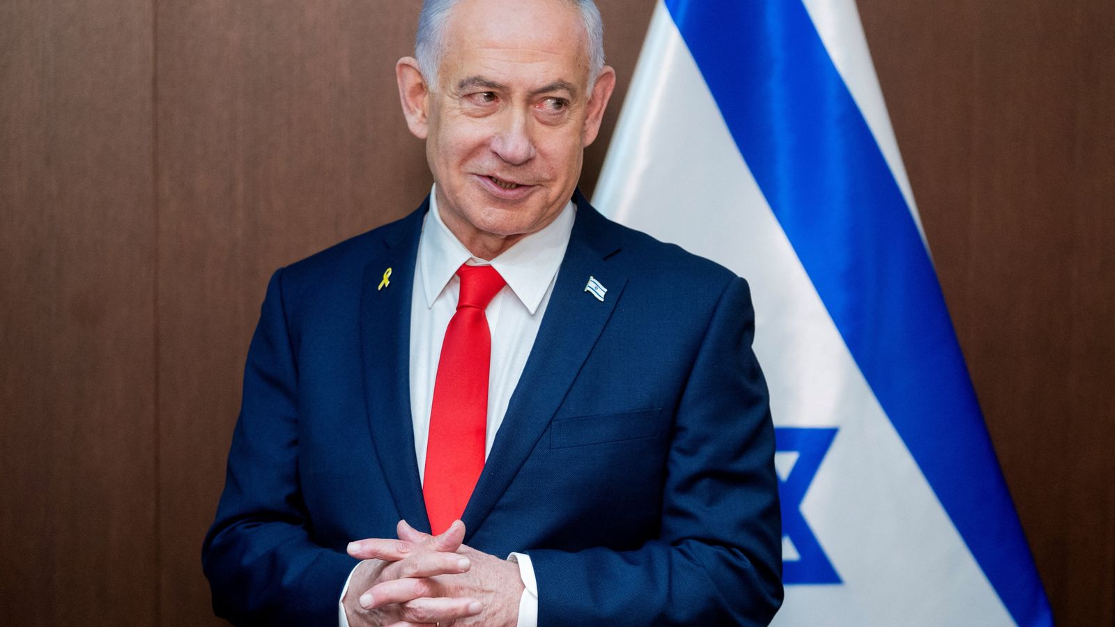 Netanyahu submits request to Israeli president to pardon him