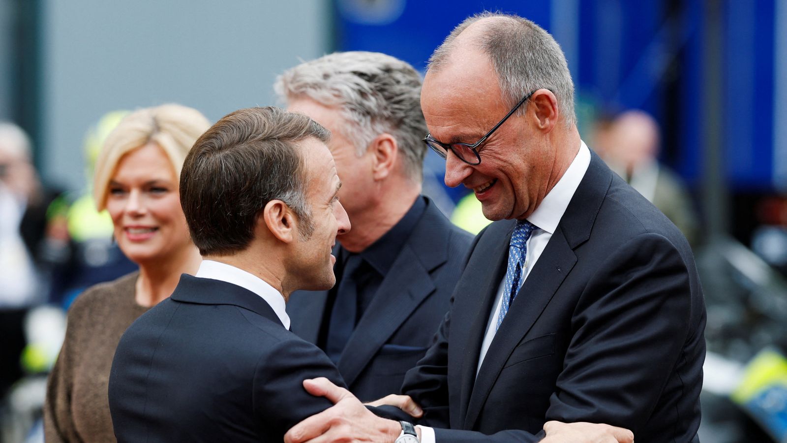 EU must cut red tape to boost growth, urge major European leaders