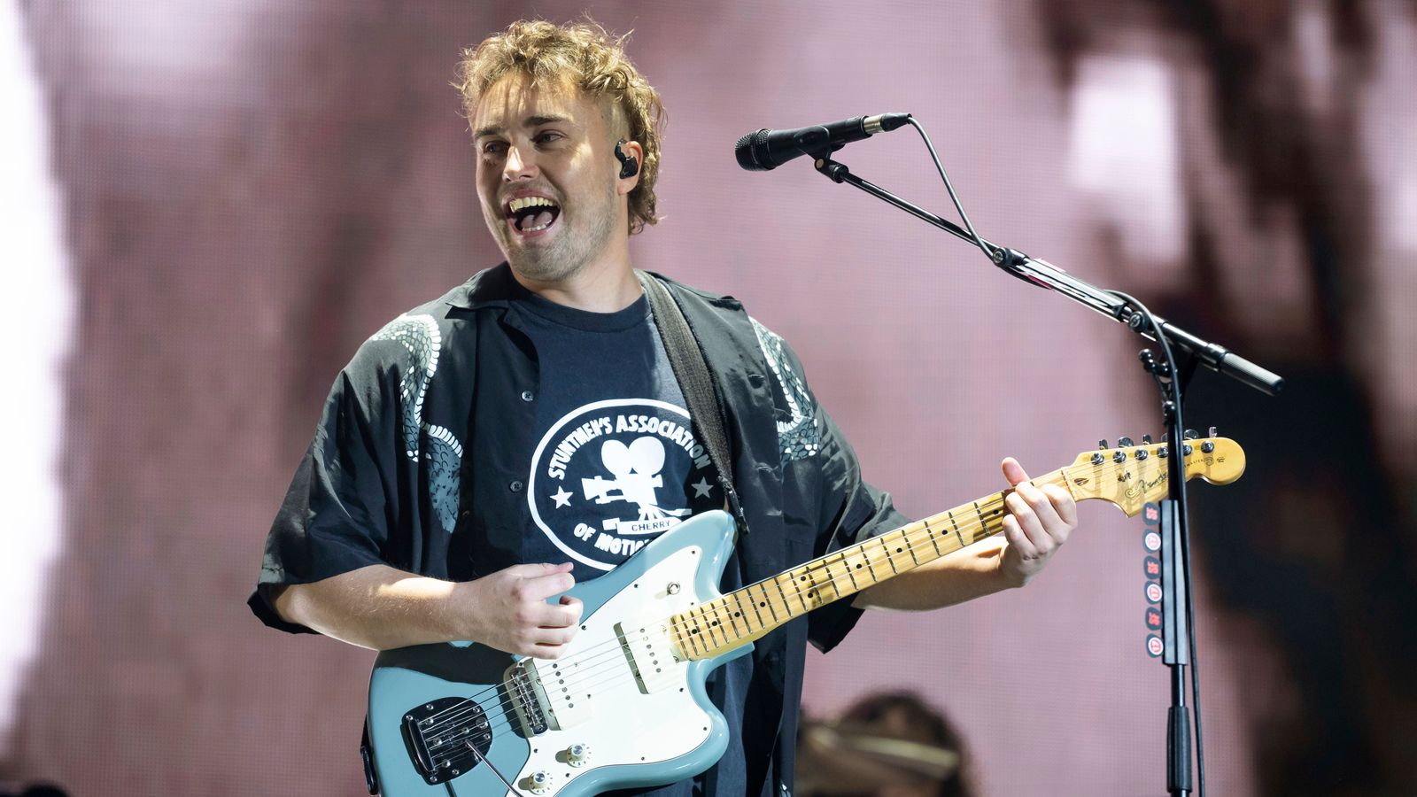 Sam Fender wins 2025 Mercury Prize for album People Watching