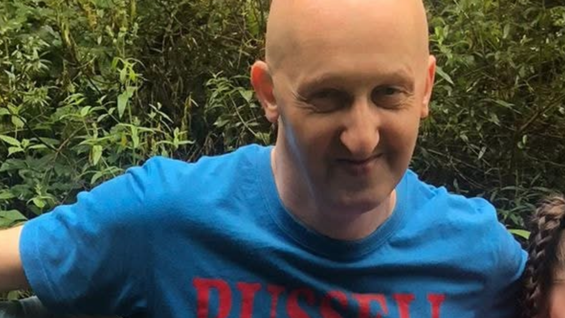 'Hero' shot dead by accident was holding synagogue doors to block attacker, rabbi says