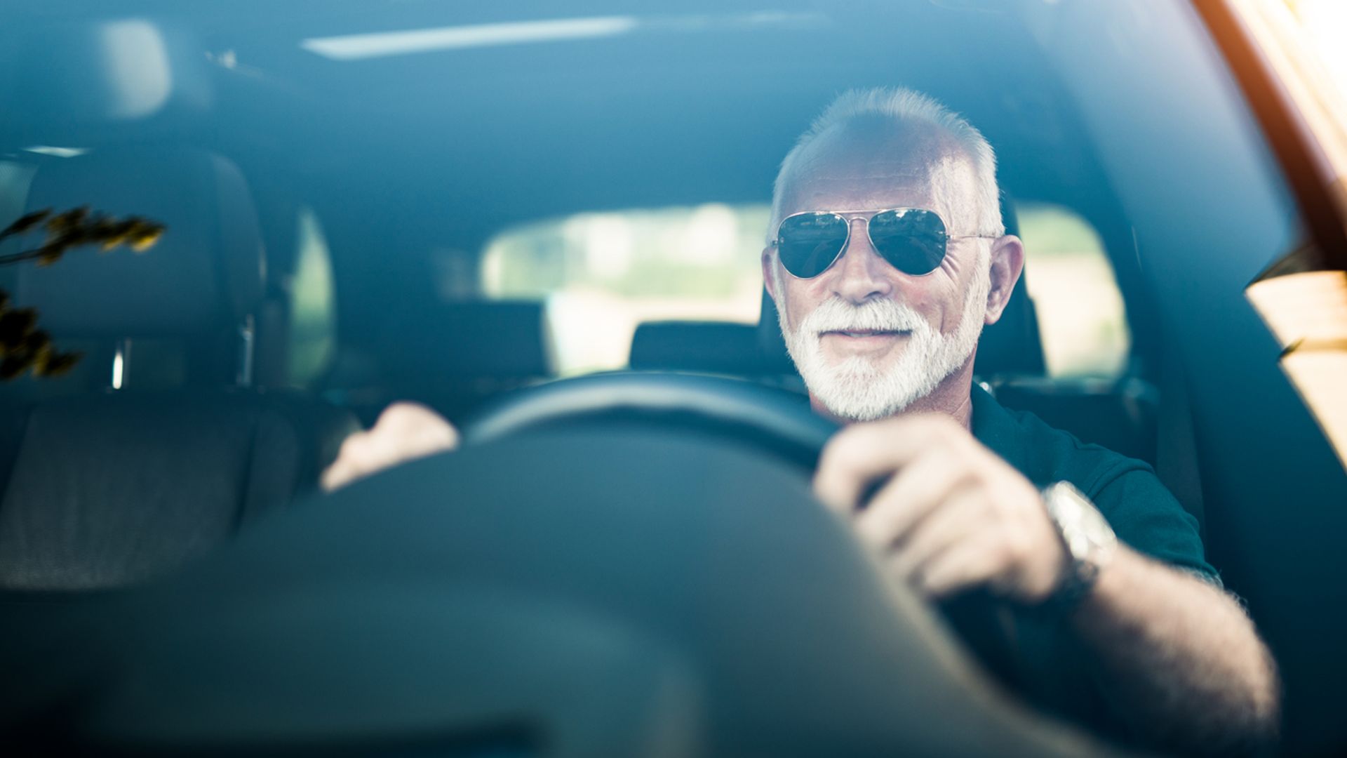 Drivers urged to keep sunglasses in their cars after clocks go back
