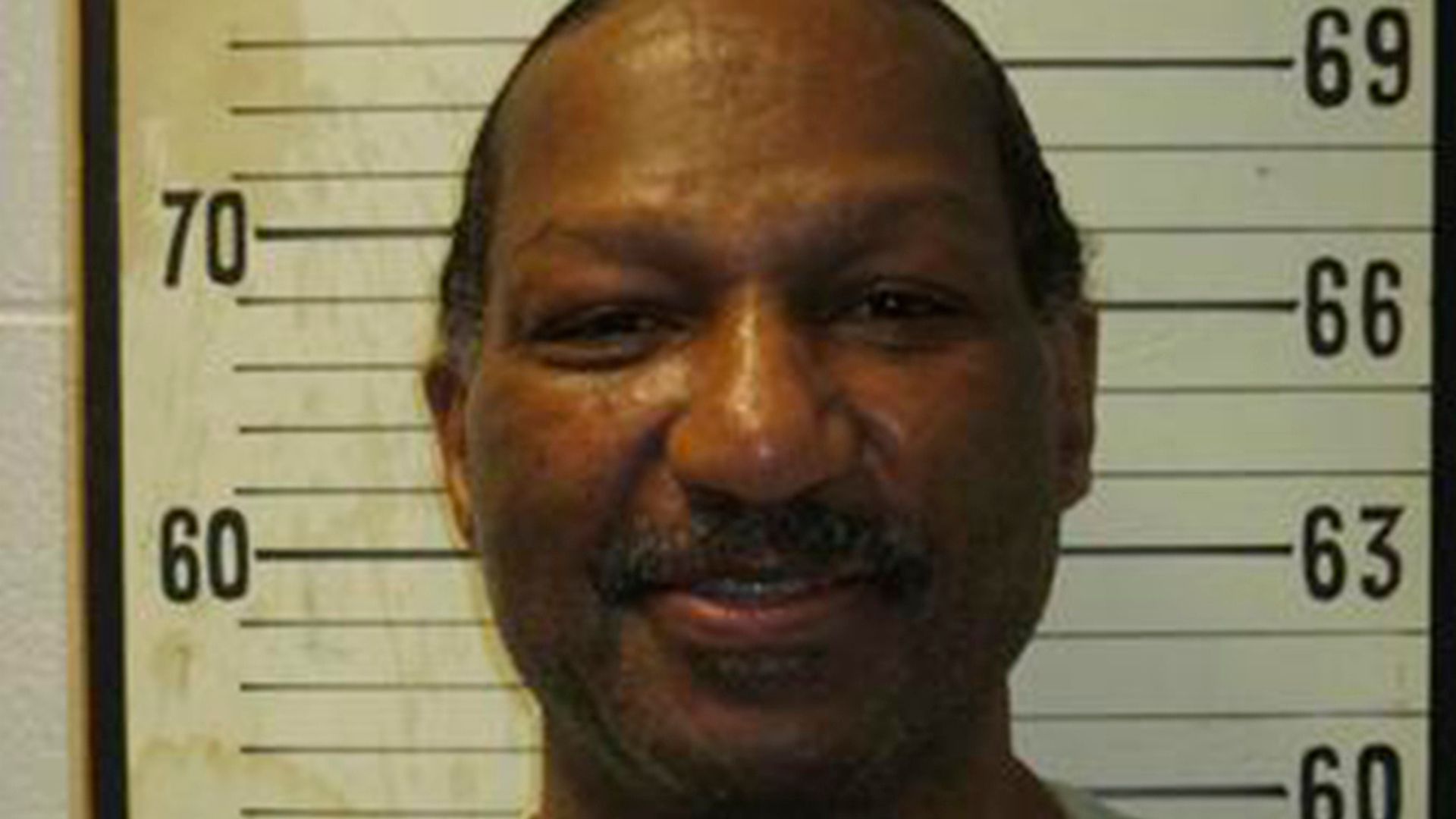 Executed child killer 'showed signs of life' two minutes after his 'death'