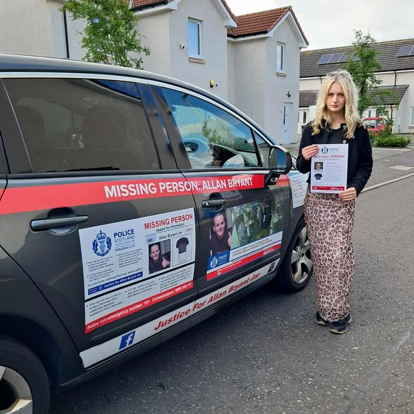 Allan'ın kız kardeşi Sophie. Resim: Aile bildirisi