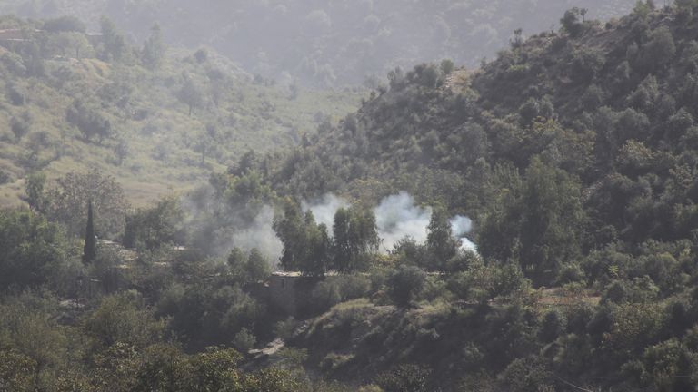 Border crossings between Pakistan and Afghanistan remain closed as clashes continue